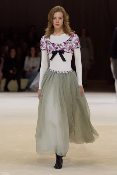 Look 29